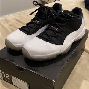 2013 Air Jordan XI Tuxedo Low